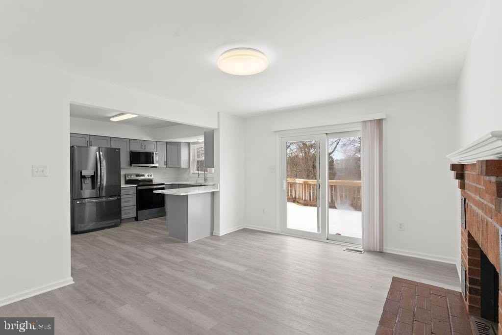 6129 Franconia Station Ln - Photo 7 of 42