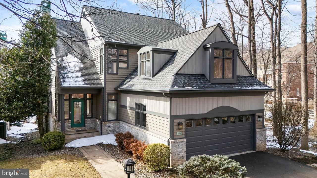 1460 Waterfront Rd - Photo 2 of 50