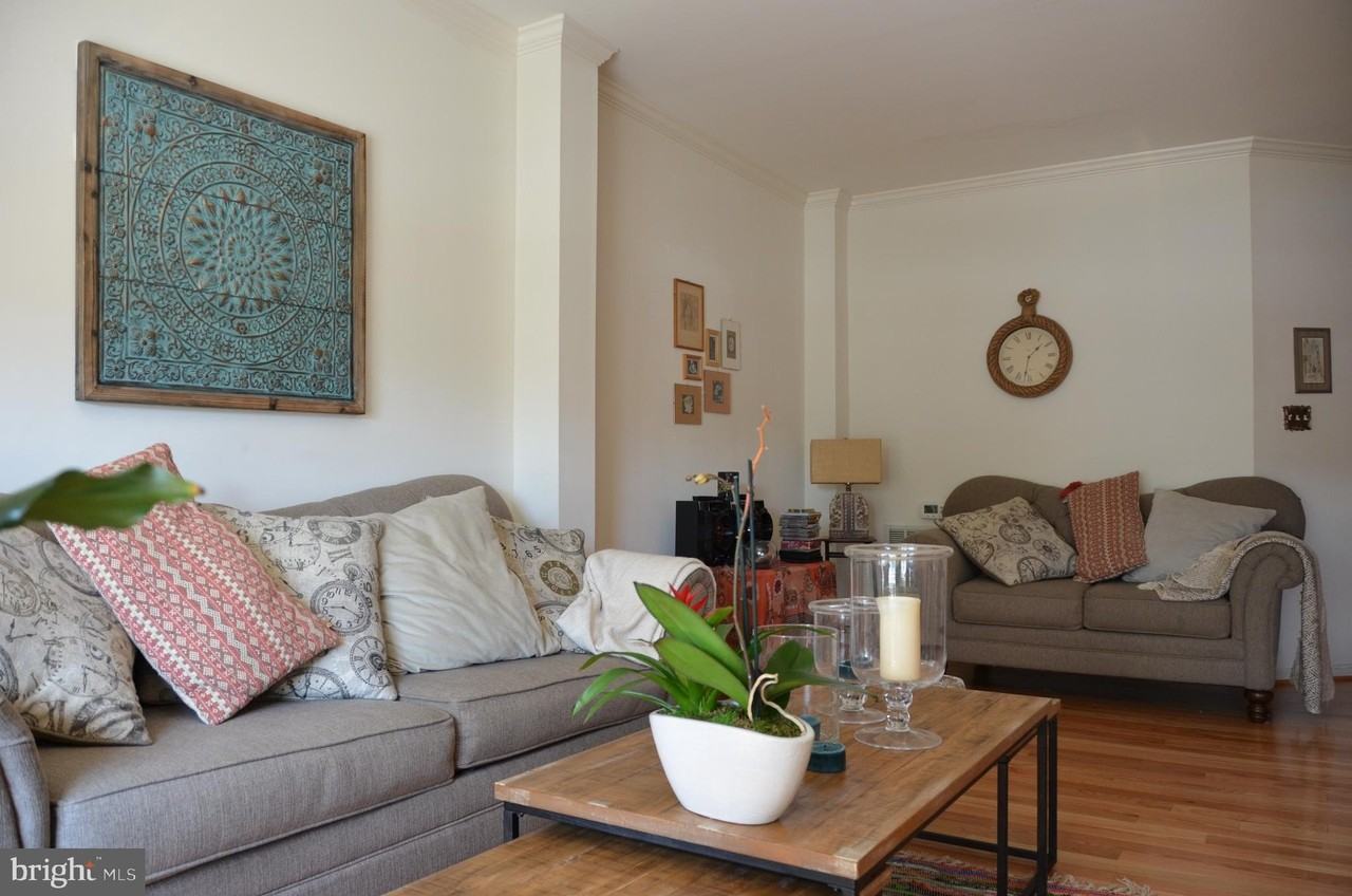 43060 Francis Sq - Photo 4 of 26