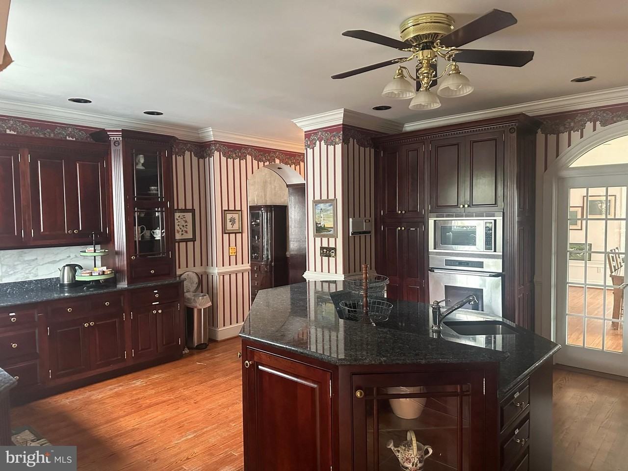 16451 Elmwood Farm Rd - Photo 7 of 21