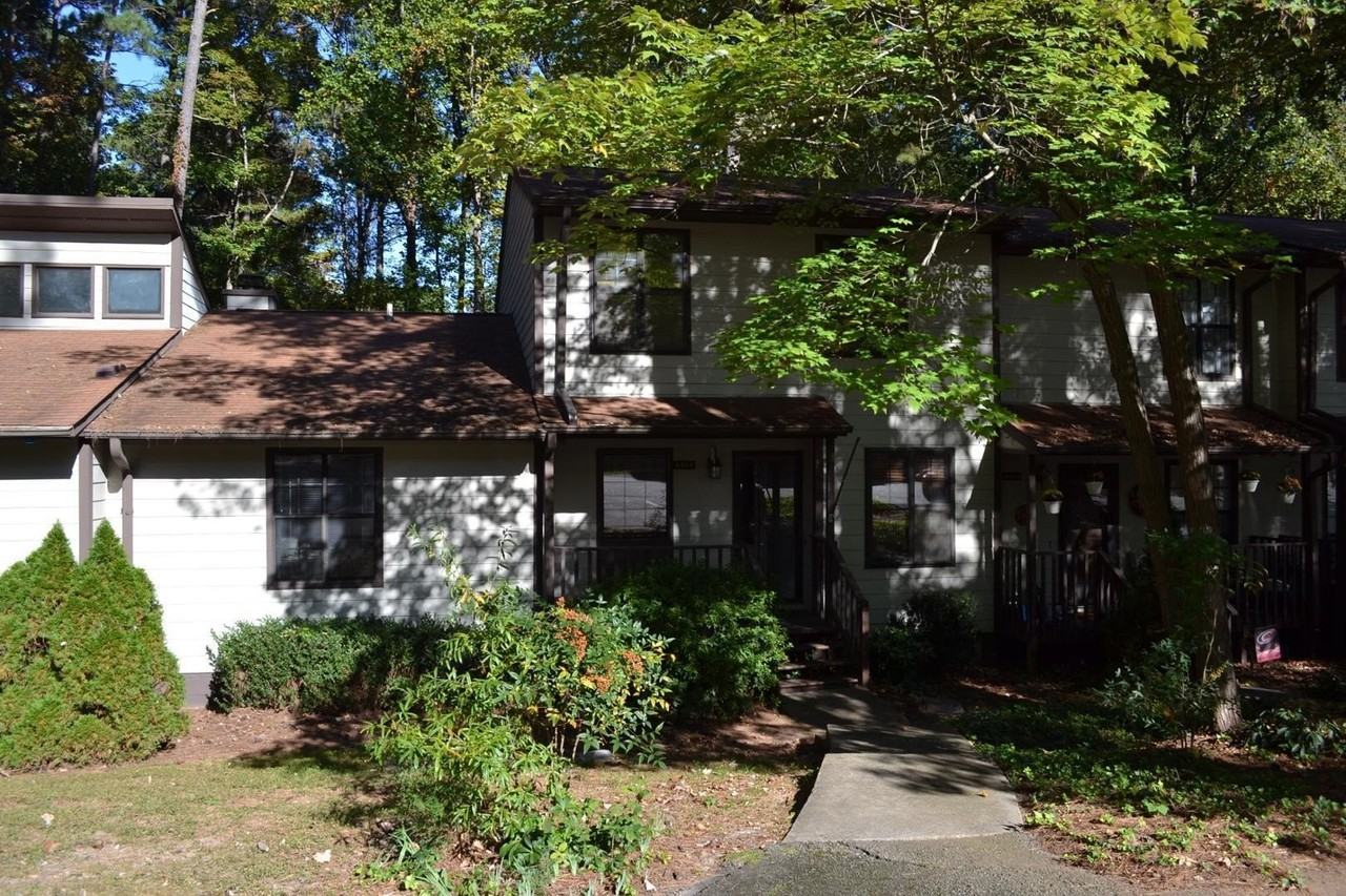 4018 The Oaks Dr - Photo 3 of 34