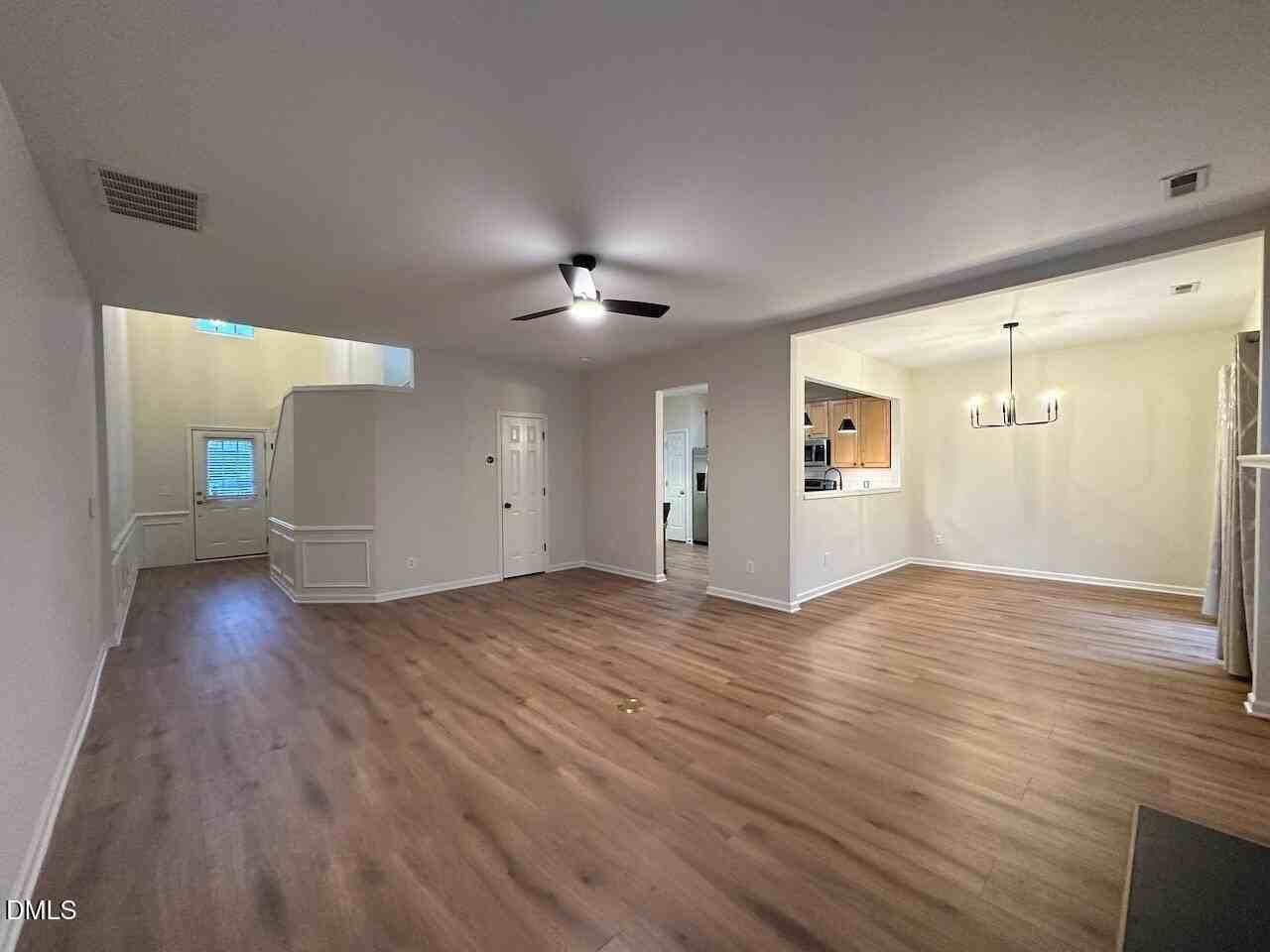 5620 Berry Creek Cir - Photo 6 of 27