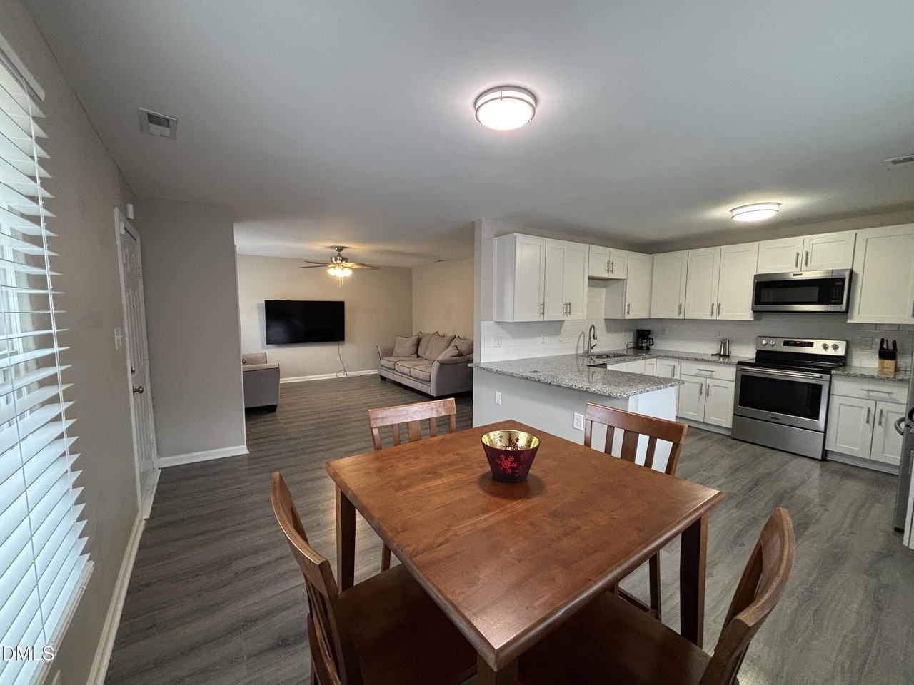 2305 Fitzgerald Ave - Photo 3 of 21