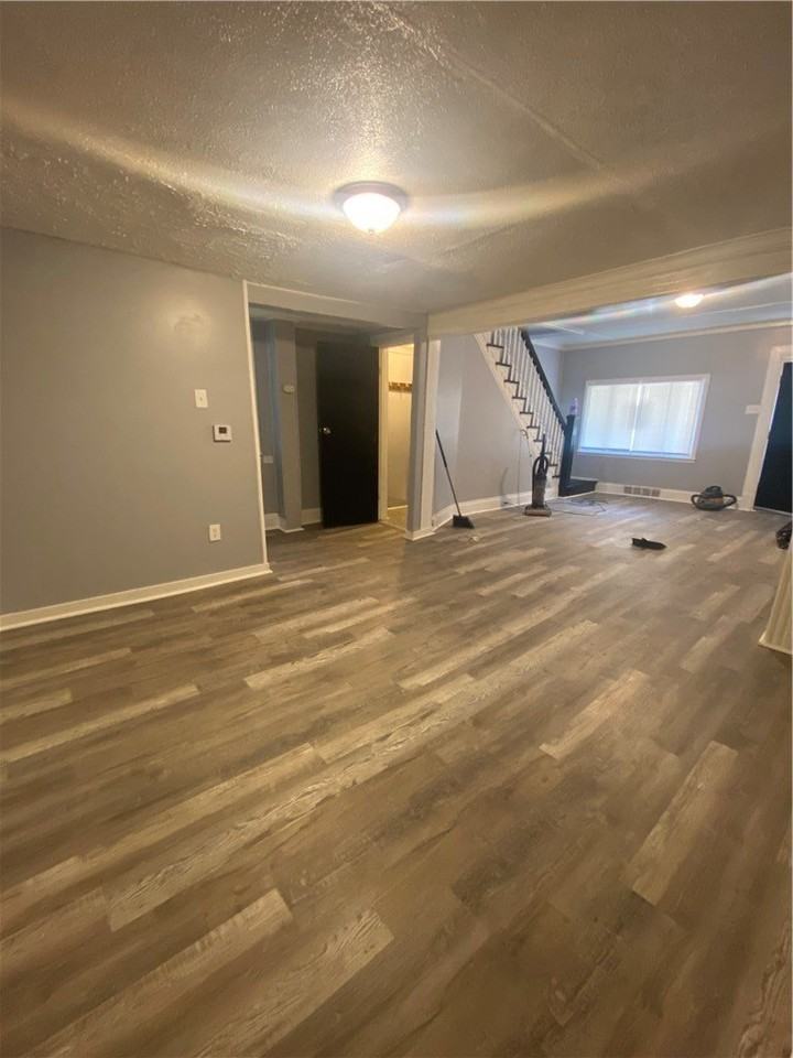 2927 Stayton St - Photo 2 of 24