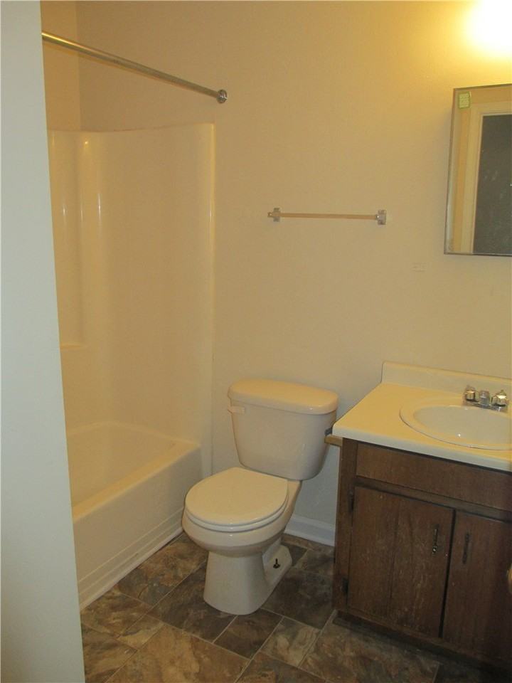 200 Woody Rd Apt 44 #23 - Photo 6 of 7