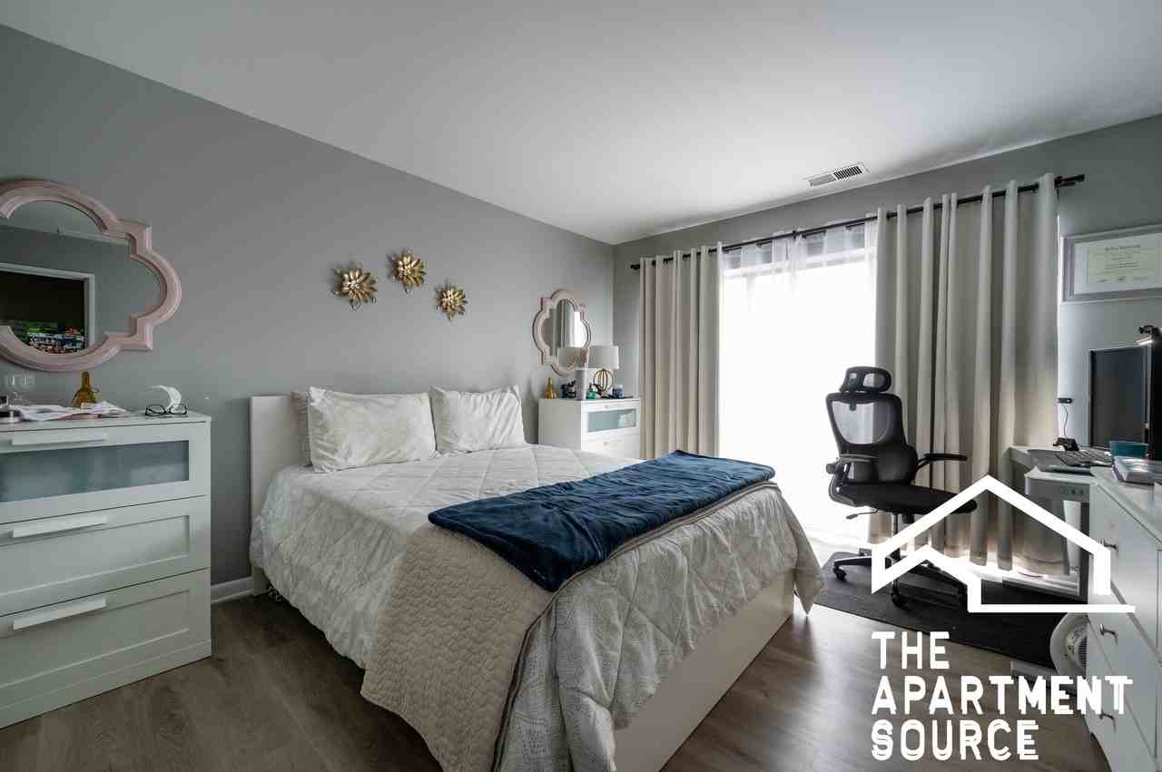 2300 N Harlem Ave #304 - Photo 3 of 12