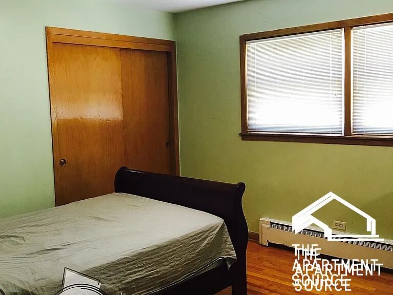 5610 N Central Ave #2 - Photo 2 of 11