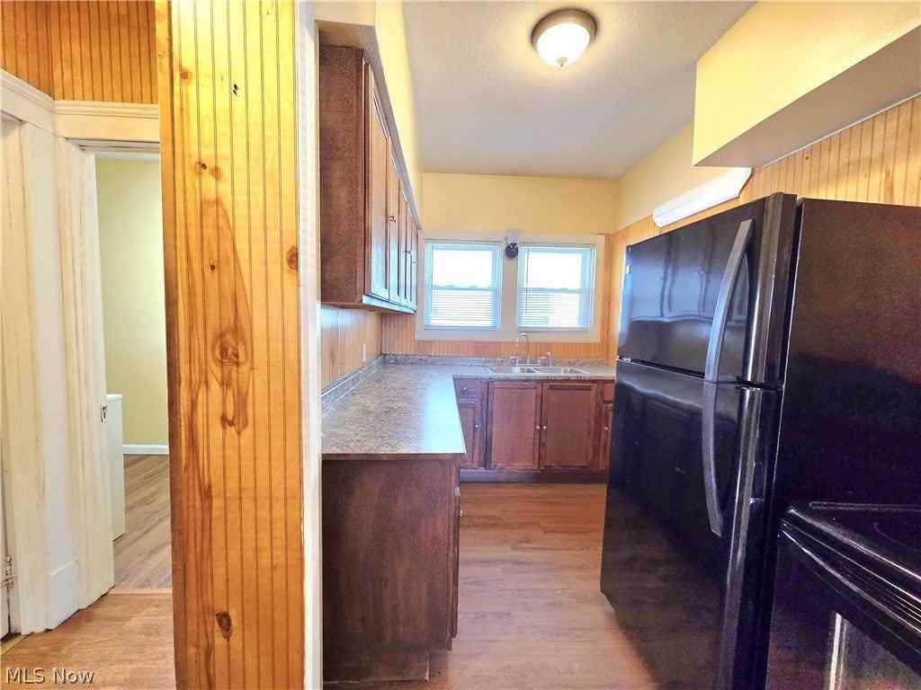 110 Bell Ave - Photo 7 of 17