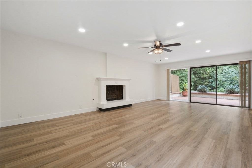 9434 Friendly Woods Ln - Photo 7 of 33