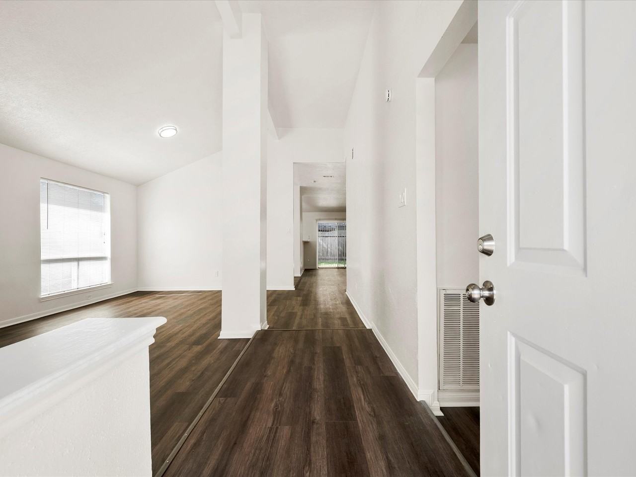 10506 Twilight Moon Dr - Photo 4 of 22