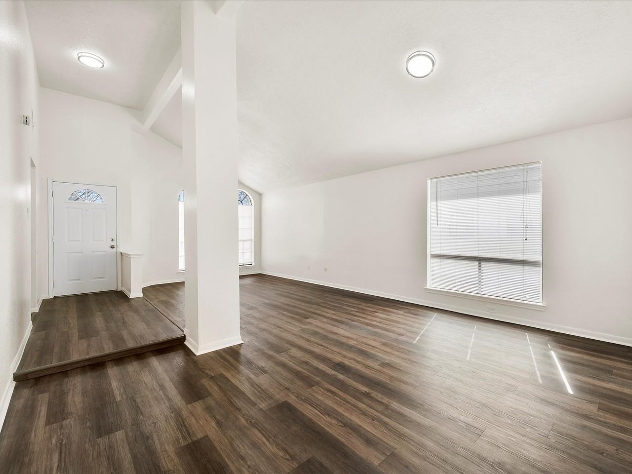 10506 Twilight Moon Dr - Photo 5 of 22