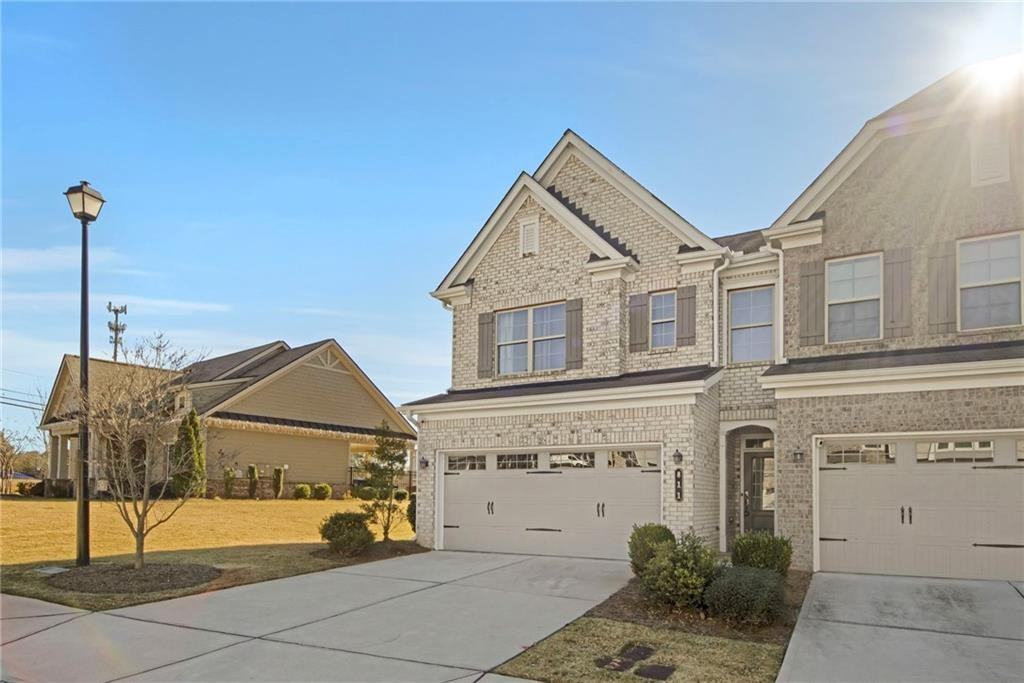 811 Mason Grove Pkwy - Photo 2 of 28