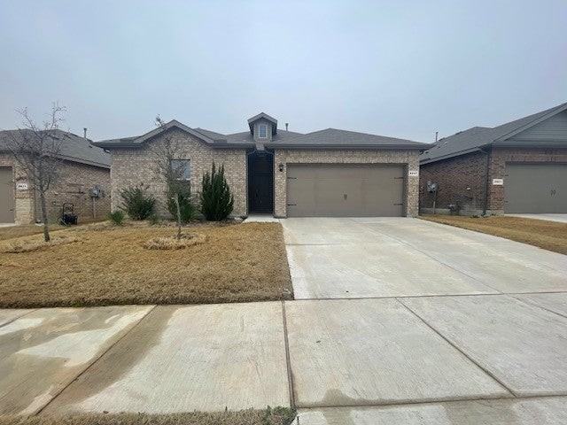 8917 Boulder Oak Blvd - Photo 2 of 23