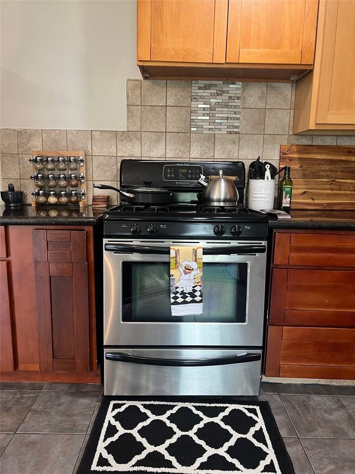 4314 Gano St - Photo 5 of 10