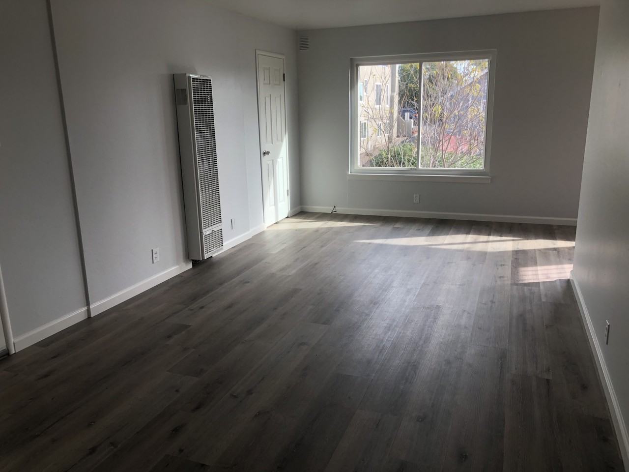 2433 Renwick St #2431B - Photo 3 of 10