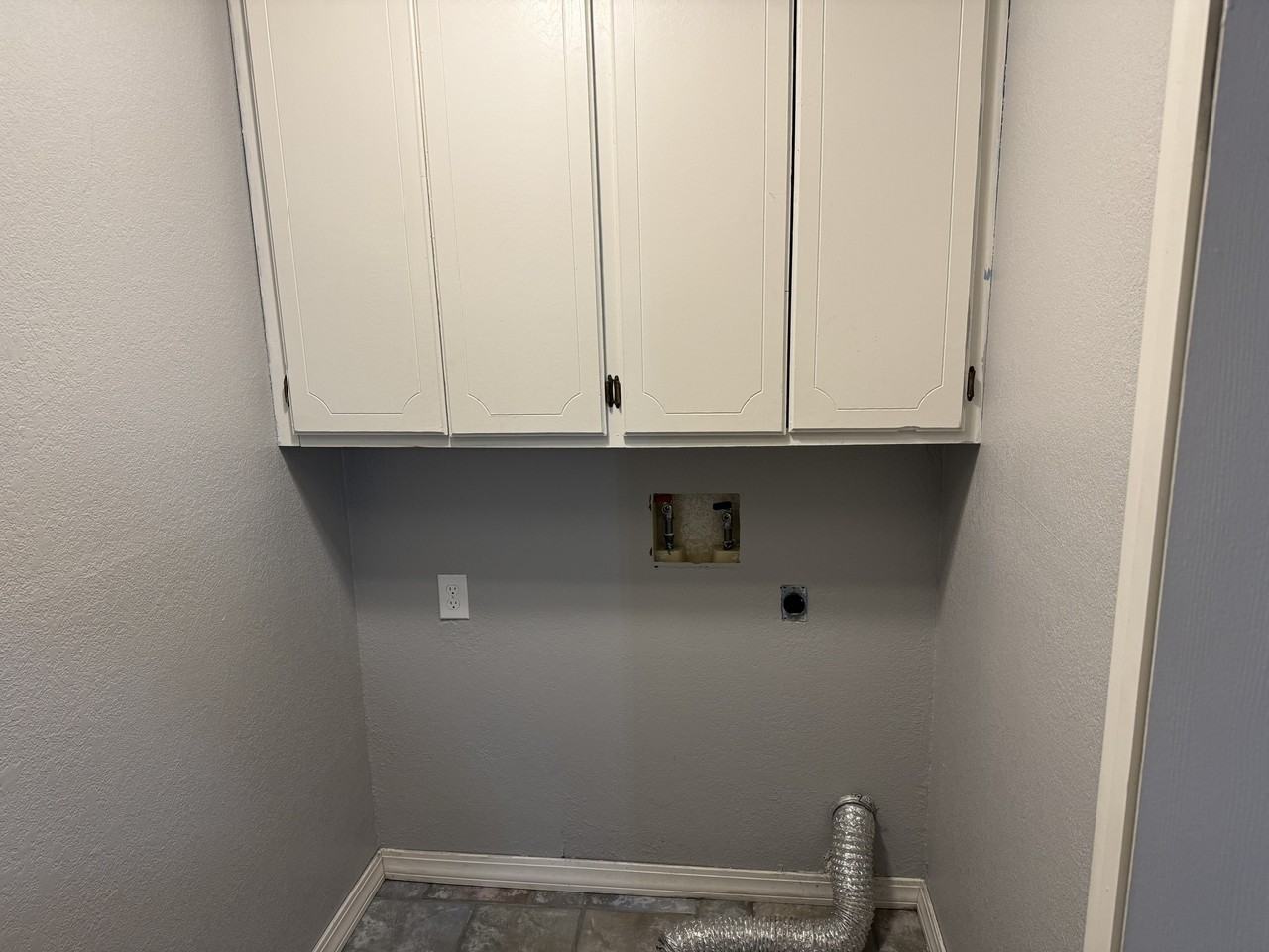 1200 N Cedar Ave #323 - Photo 7 of 13