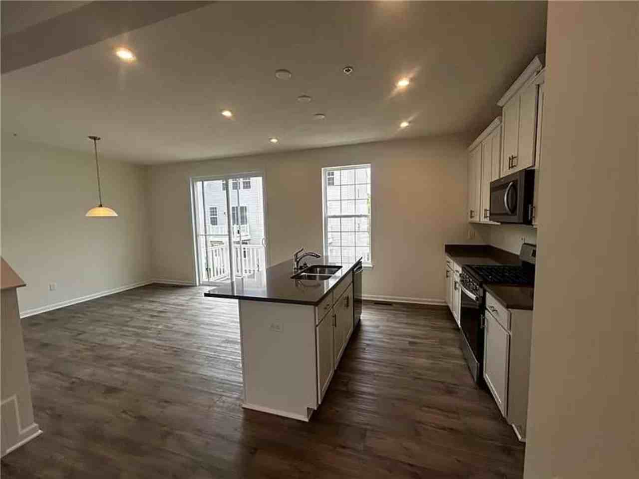 133 Affinity Dr - Photo 6 of 18