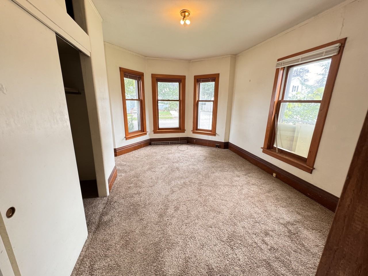 2308 11th St #1 - Photo 3 of 5