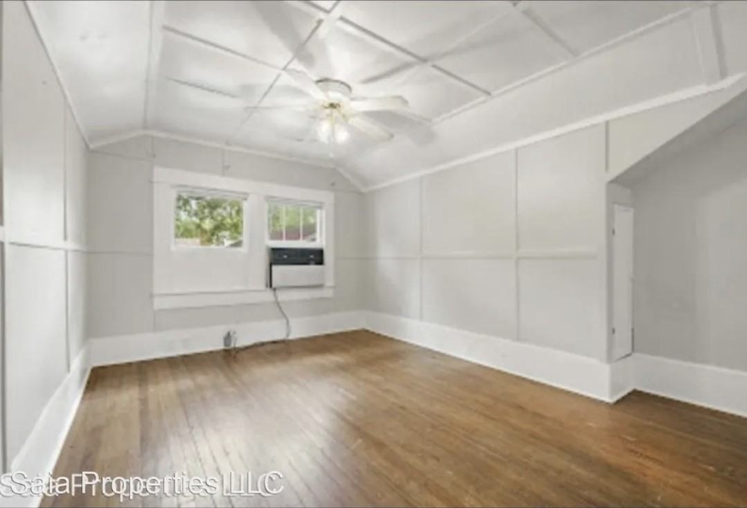 166 Kenan St #C - Photo 7 of 14