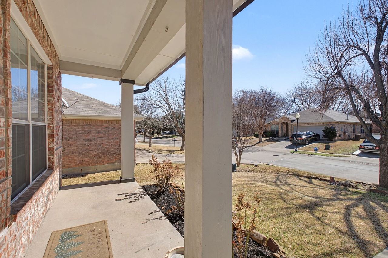 6920 Willow Crest Dr - Photo 4 of 40