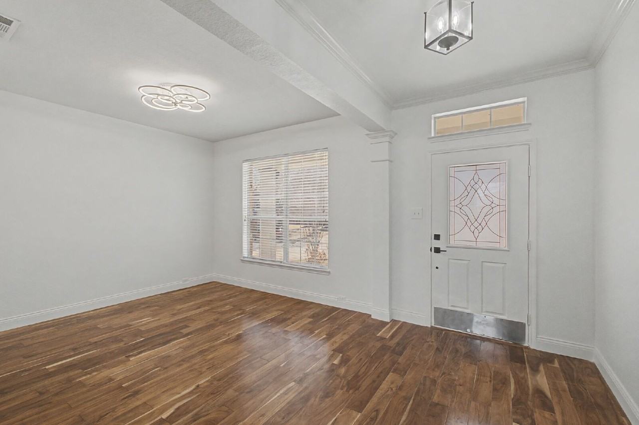 6920 Willow Crest Dr - Photo 6 of 40