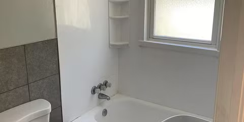 549 Brown St #1 - Photo 2 of 4