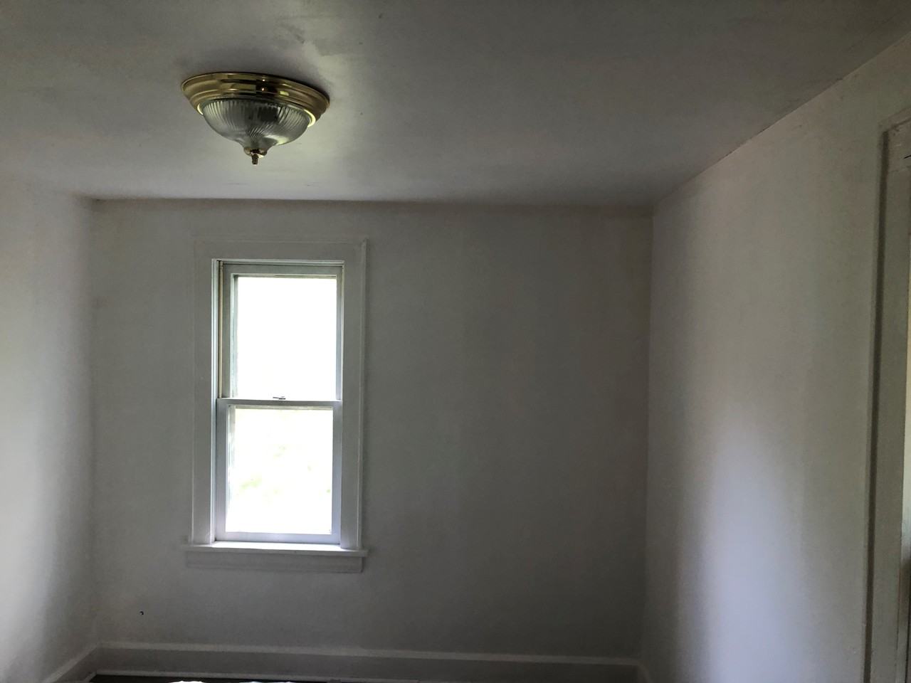 1374 Leonora Ave - Photo 4 of 11