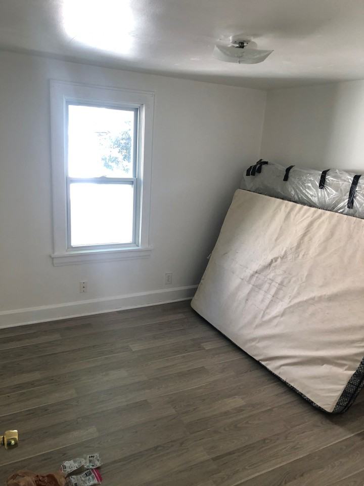 1374 Leonora Ave - Photo 5 of 11