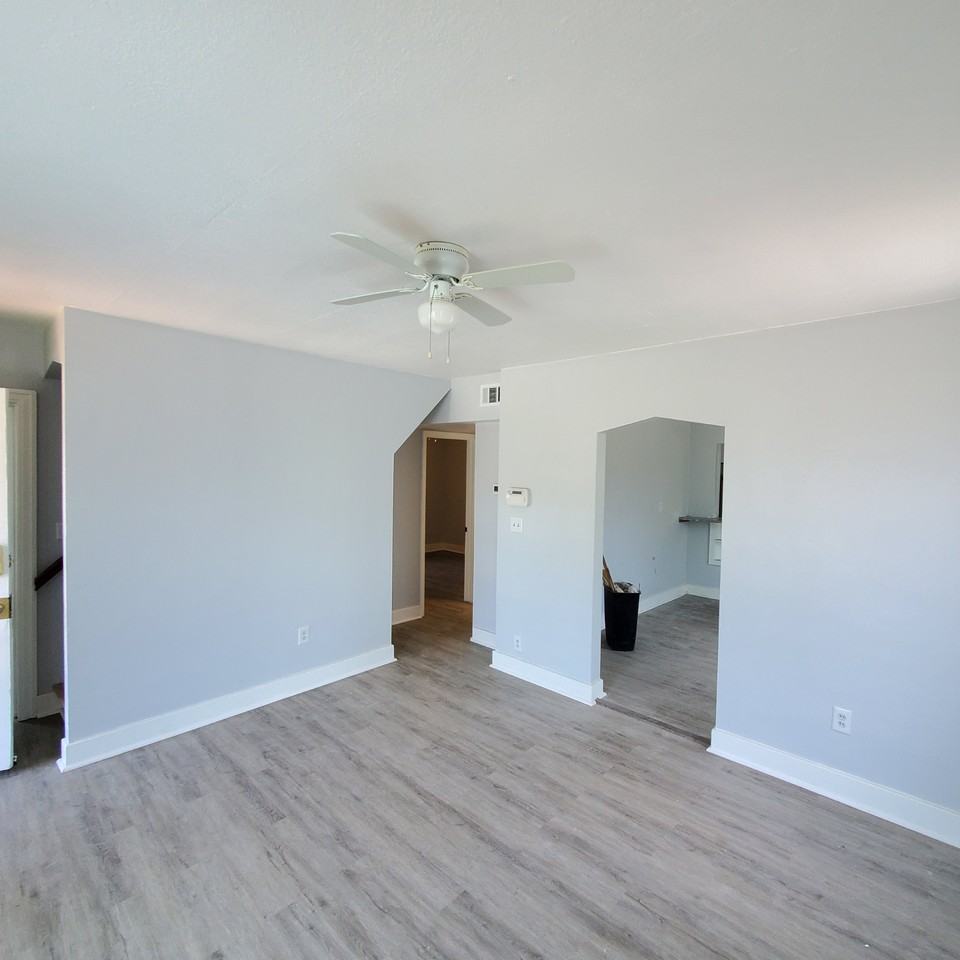 1735 25th St S - Photo 5 of 32