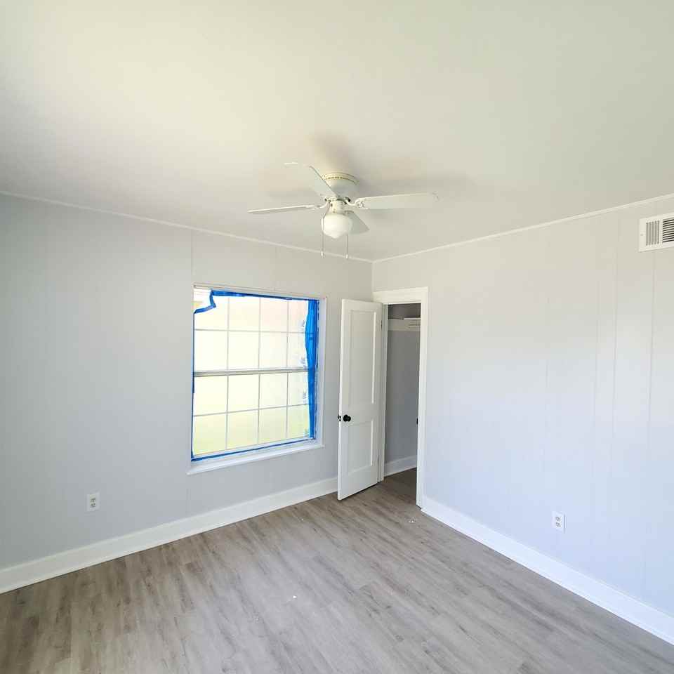 1735 25th St S - Photo 6 of 32