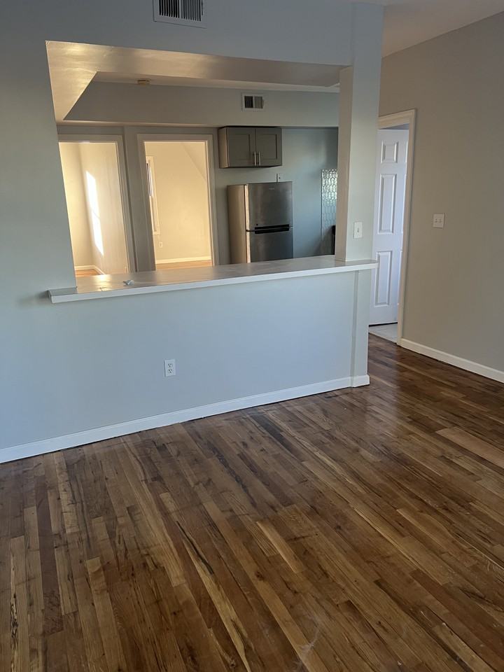 10 Farley Ave #3 - Photo 3 of 4