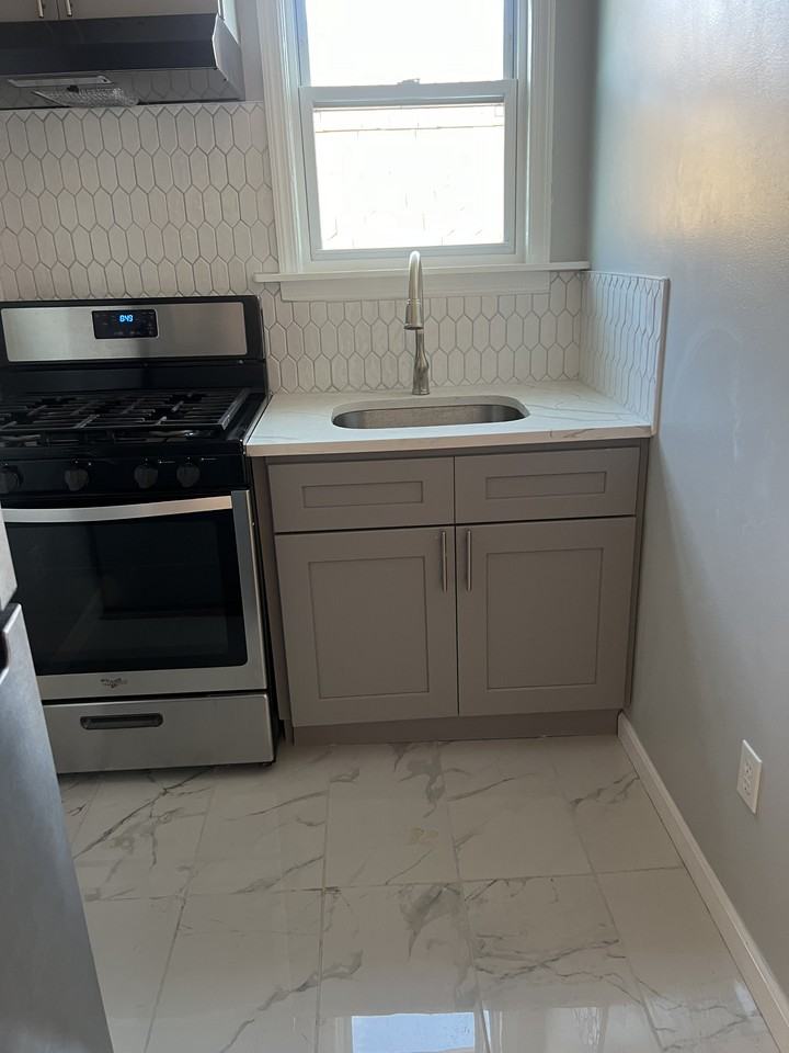 10 Farley Ave #3 - Photo 4 of 4