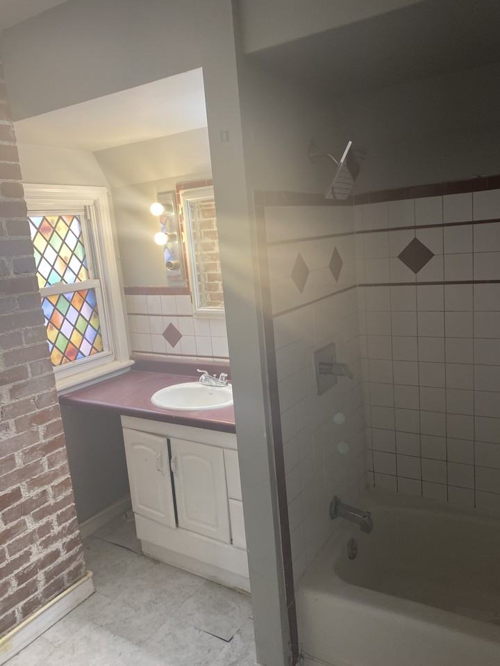 8512 Church Rd - Photo 3 of 11