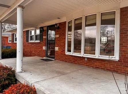 6212 Upper Hunters Trce - Photo 2 of 6