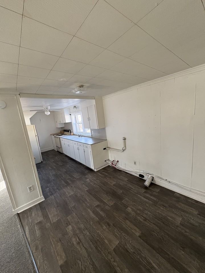 5043 Old Marlboro Rd - Photo 5 of 11