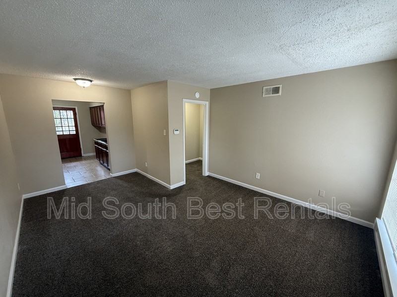 1138 Semmes St - Photo 7 of 12