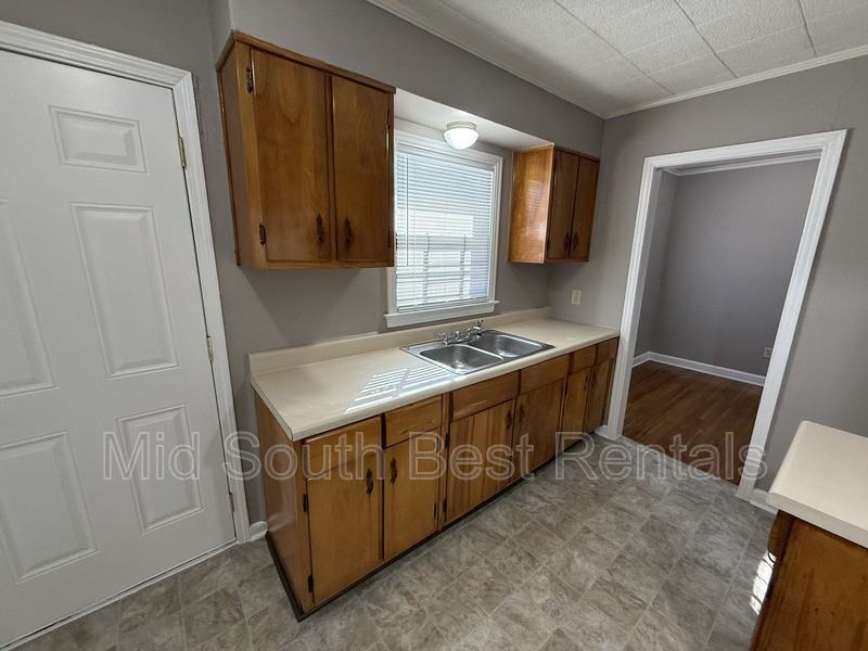 3848 Belleau St - Photo 6 of 16