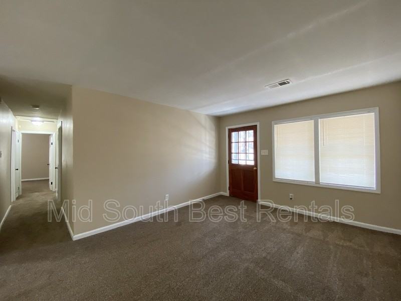 3756 Donna Dr - Photo 3 of 18