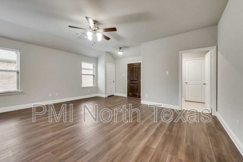 1411 Warringwood Dr - Photo 7 of 26