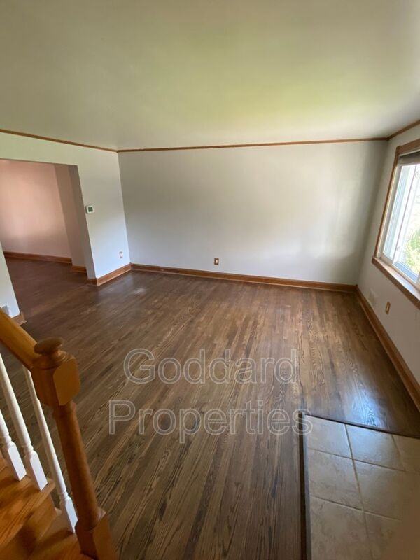 8590 Quentin Ave - Photo 2 of 15