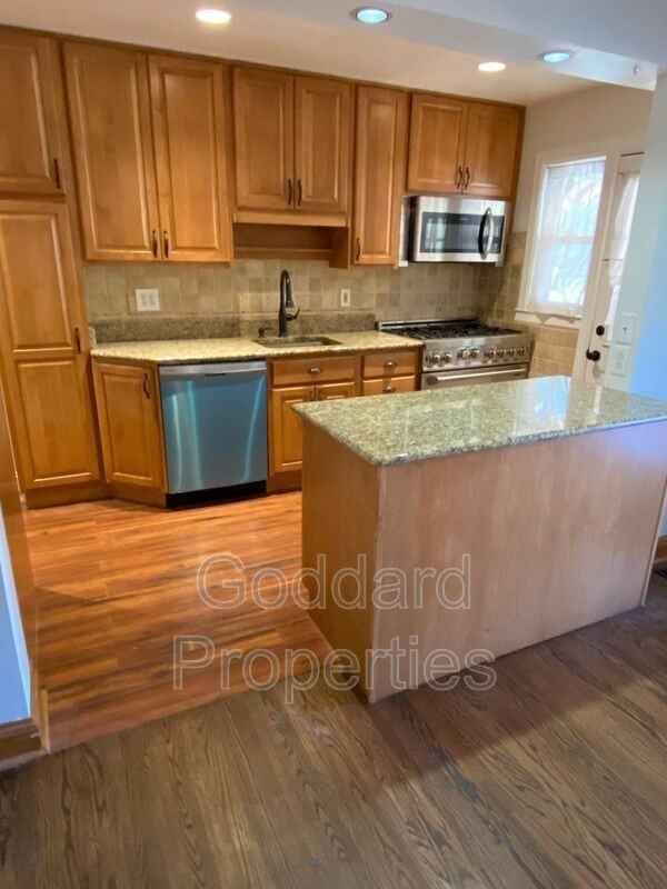 8590 Quentin Ave - Photo 4 of 15