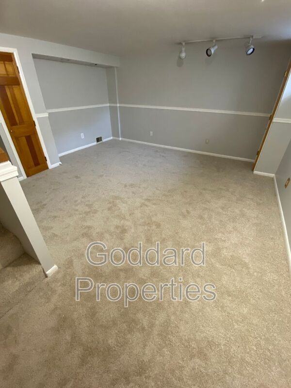 8590 Quentin Ave - Photo 7 of 15