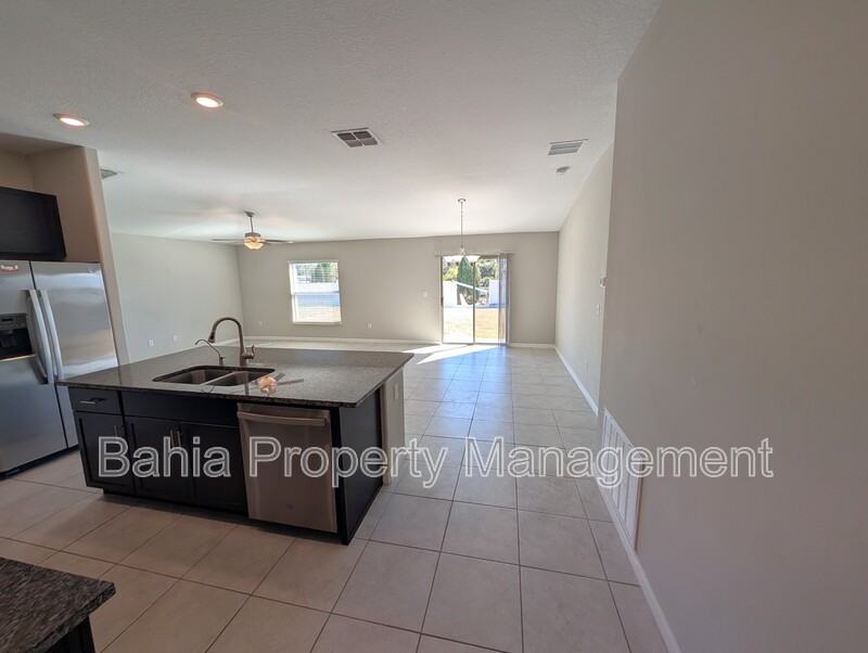 1066 Ocean Spray Dr - Photo 5 of 22