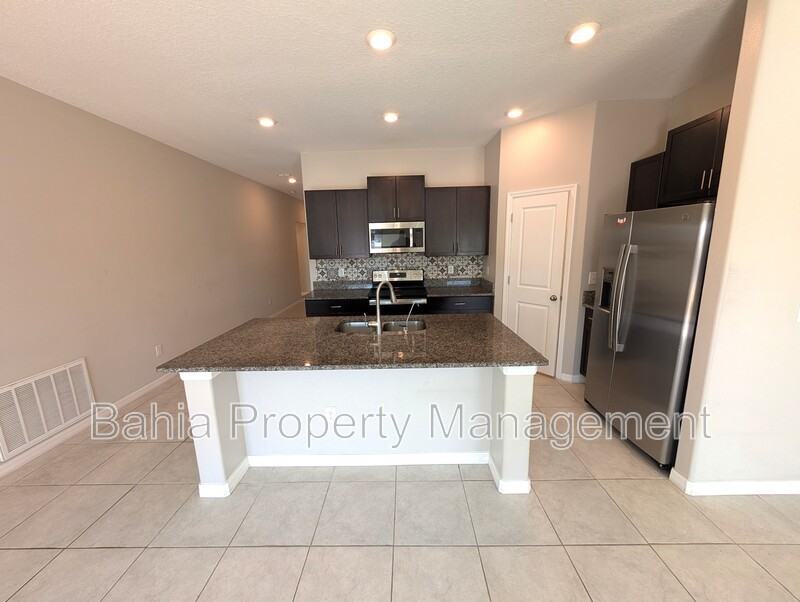 1066 Ocean Spray Dr - Photo 7 of 22