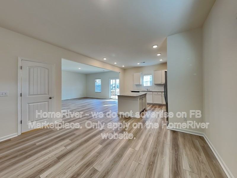 209 Shadowbrook Way - Photo 2 of 29