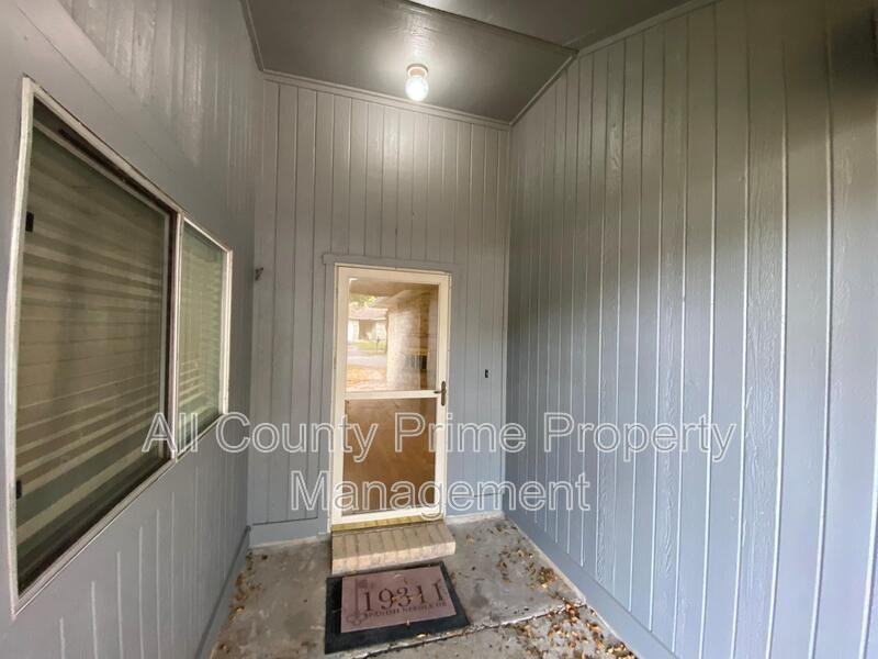 19311 Spanish Needle Dr - Photo 5 of 29