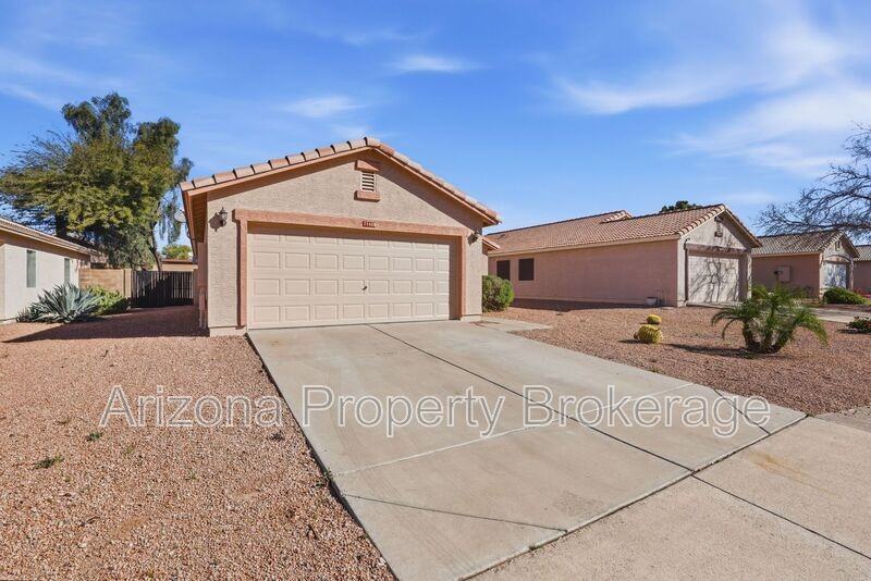 11460 E Camino Cir - Photo 2 of 29