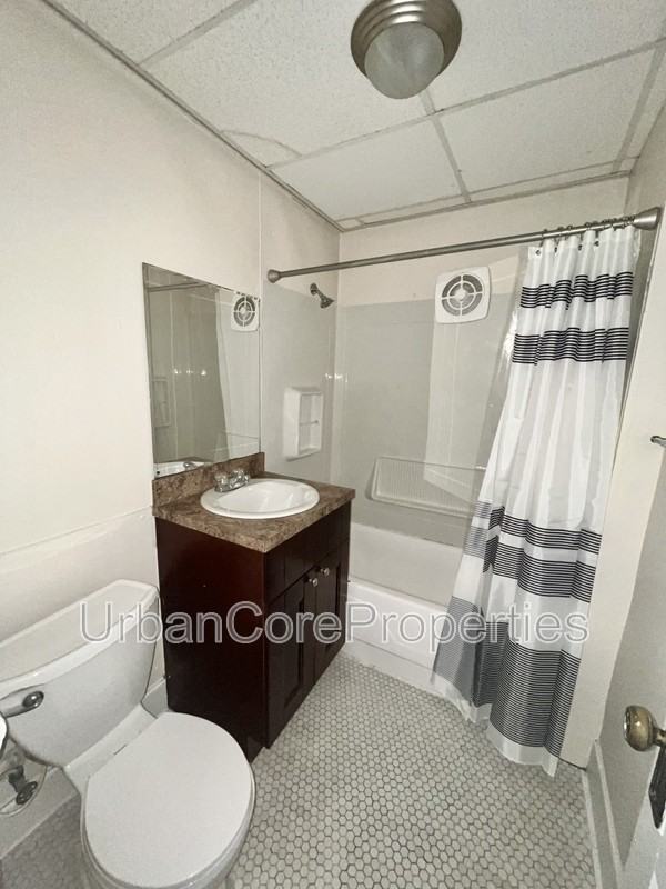 216 5th Ave N #210 - Photo 5 of 5