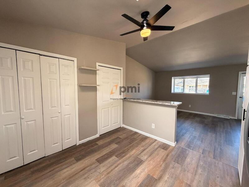 160 Meadows Cir #162 - Photo 5 of 13