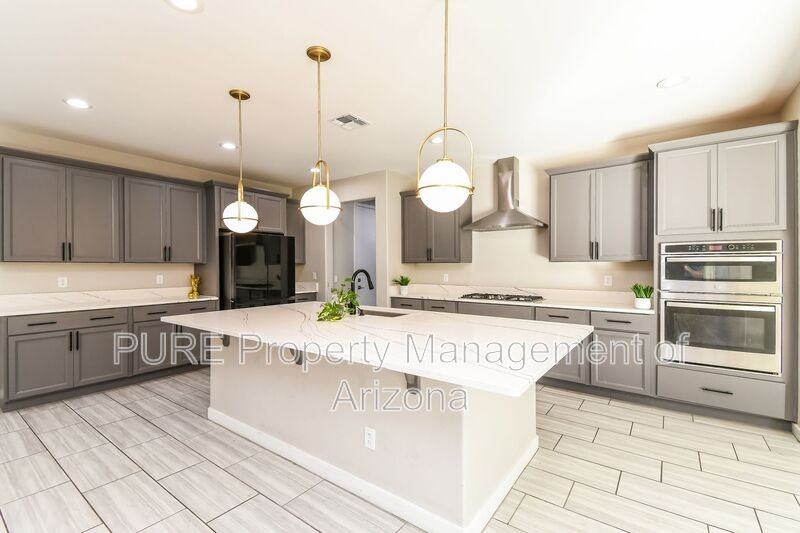 513 E Yellowstone Pl - Photo 6 of 24